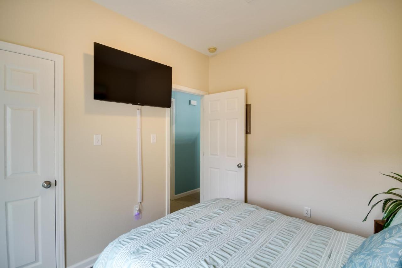 Gulfport Retreat With Pool Access 4 Mi To Aquarium Βίλα Εξωτερικό φωτογραφία