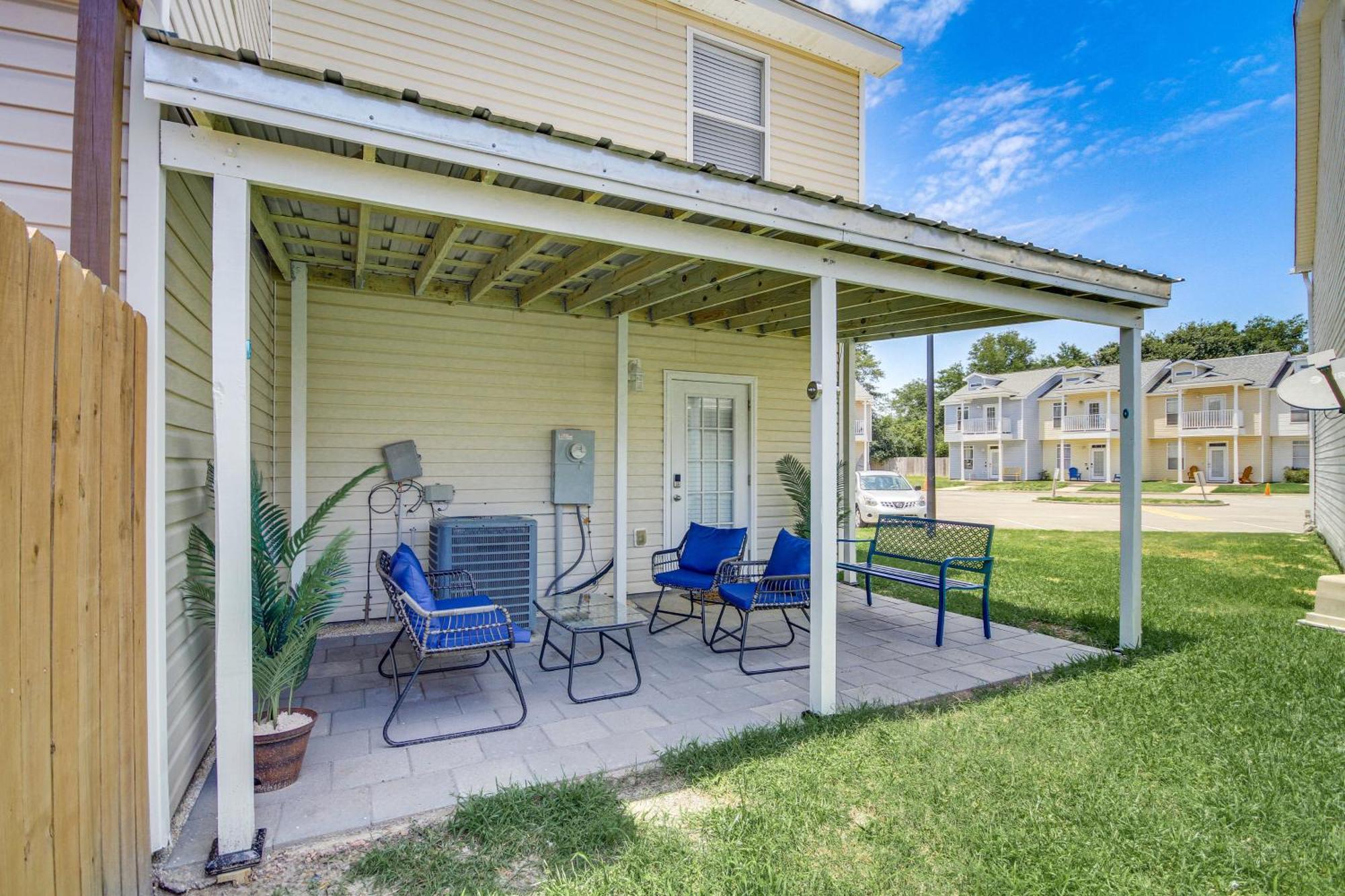 Gulfport Retreat With Pool Access 4 Mi To Aquarium Βίλα Εξωτερικό φωτογραφία